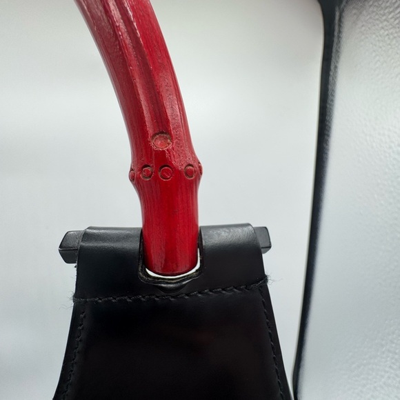 Authentic Gucci Black With  Red Bamboo Handle Shoulder Bag With Hobo Silhouette - Picture 6 of 17